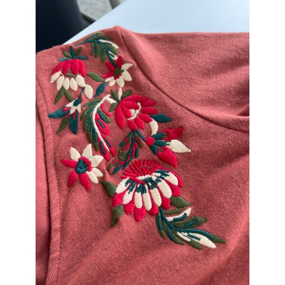 Entro Long Sleeve Tunic Size Large Rust Red Embroidered Floral Knit V-Neck NEW - Picture 7 of 8